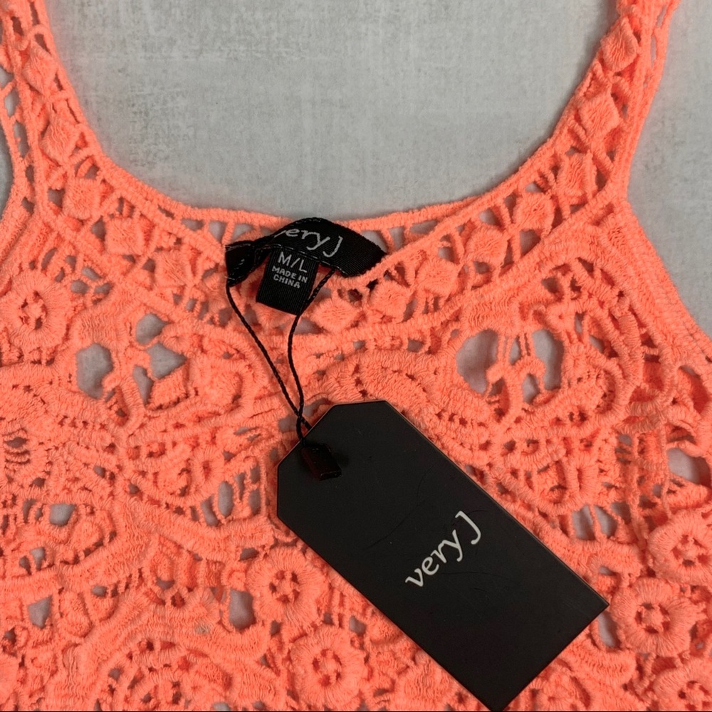 Very J Crochet Crop Top - Picture 2 of 6